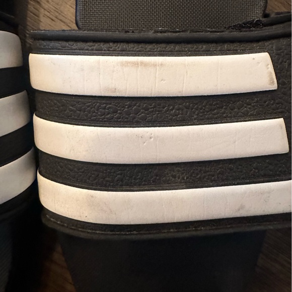 Adidas slides - Picture 2 of 4
